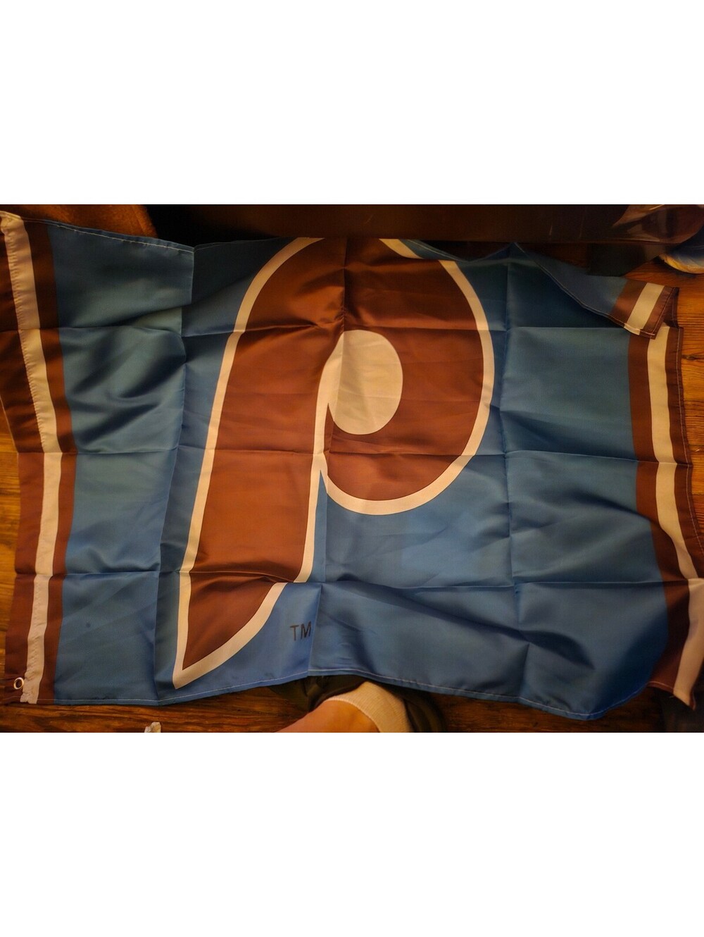 New - Philadelphia Phillies Throwback 1973-1986 Flag - metal grommets 26x40 NIB